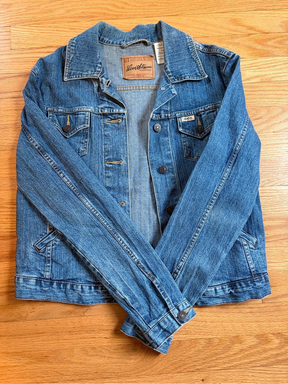 Levi Strauss Classic Blue Denim Jacket - Women's Jean Jacket